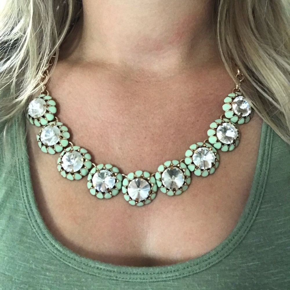 T+j designs mint crystal necklace